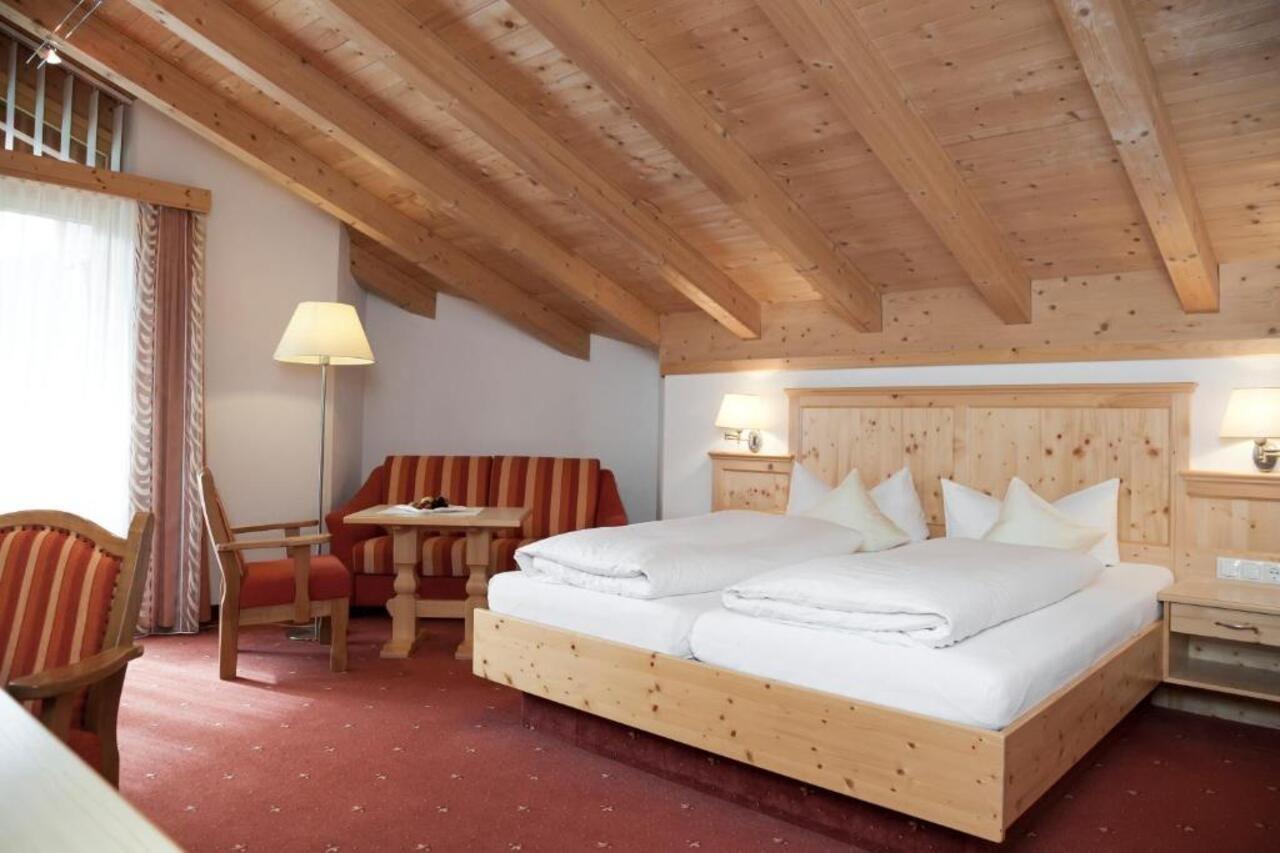 Hotel Troschana Flirsch Extérieur photo