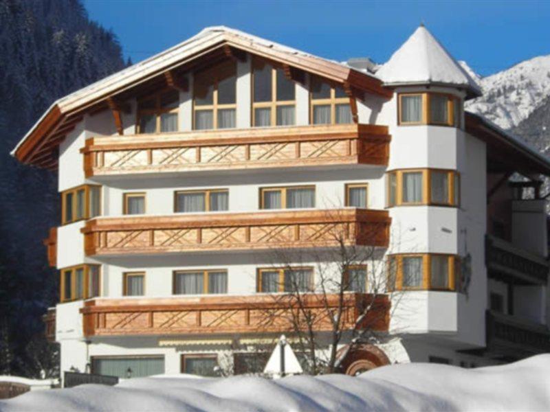 Hotel Troschana Flirsch Extérieur photo